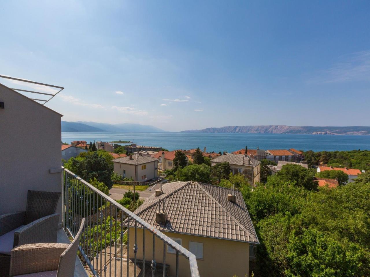 Apartments Lavarin Novi Vinodolski Exterior photo