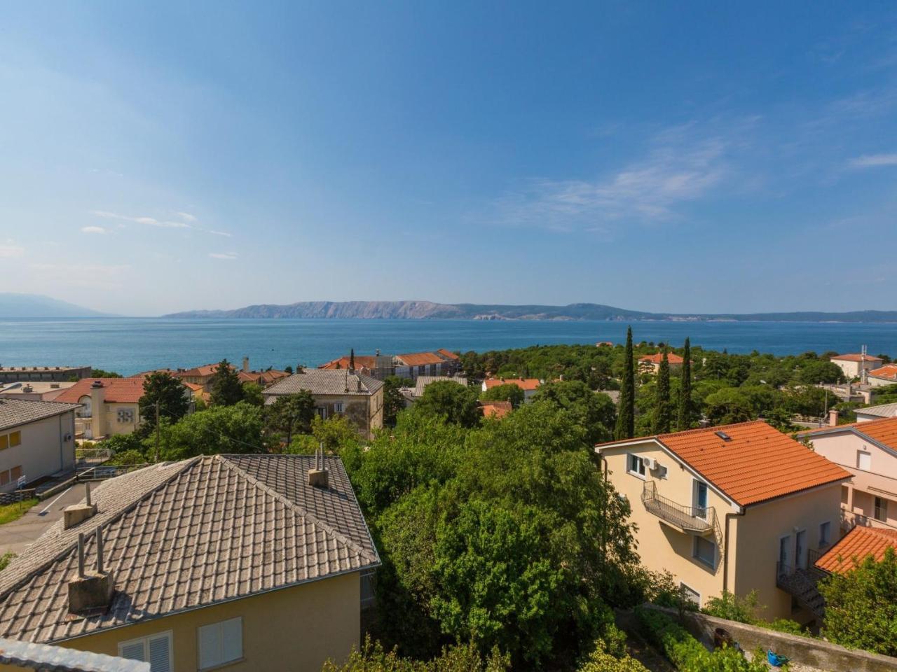 Apartments Lavarin Novi Vinodolski Exterior photo